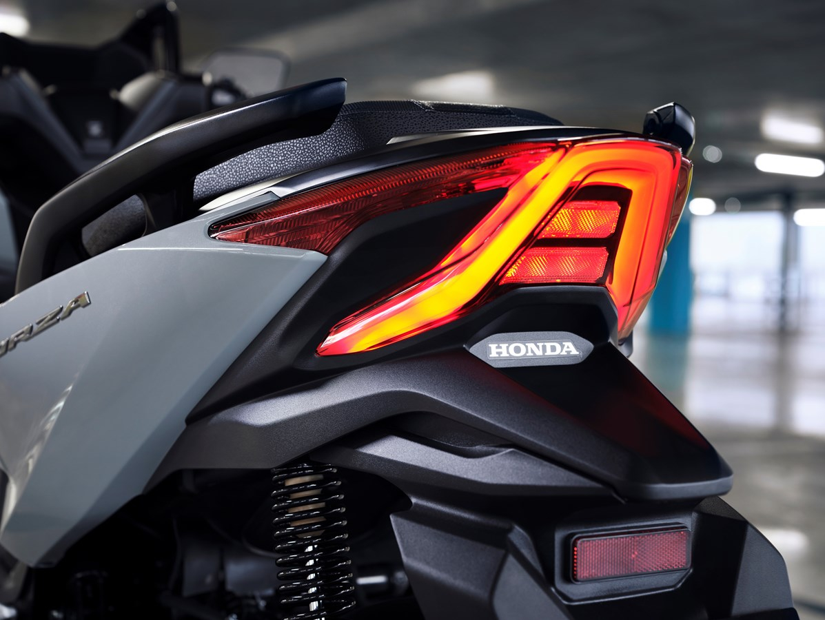 Honda Forza 125 2023: foto
