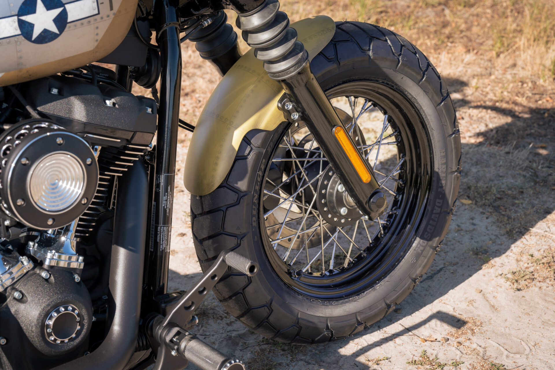 Harley-Davidson Street Bob "Mustang" by Thunderbike