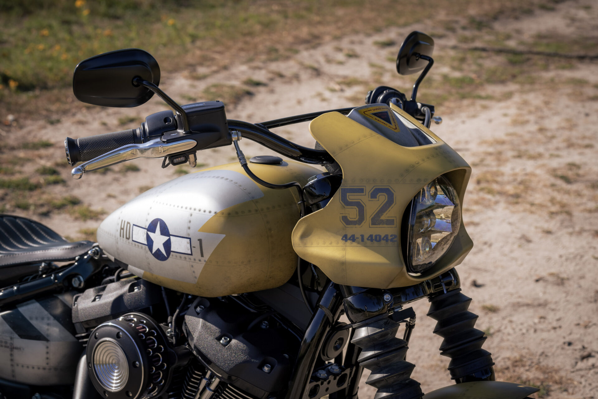 Harley-Davidson Street Bob "Mustang" by Thunderbike