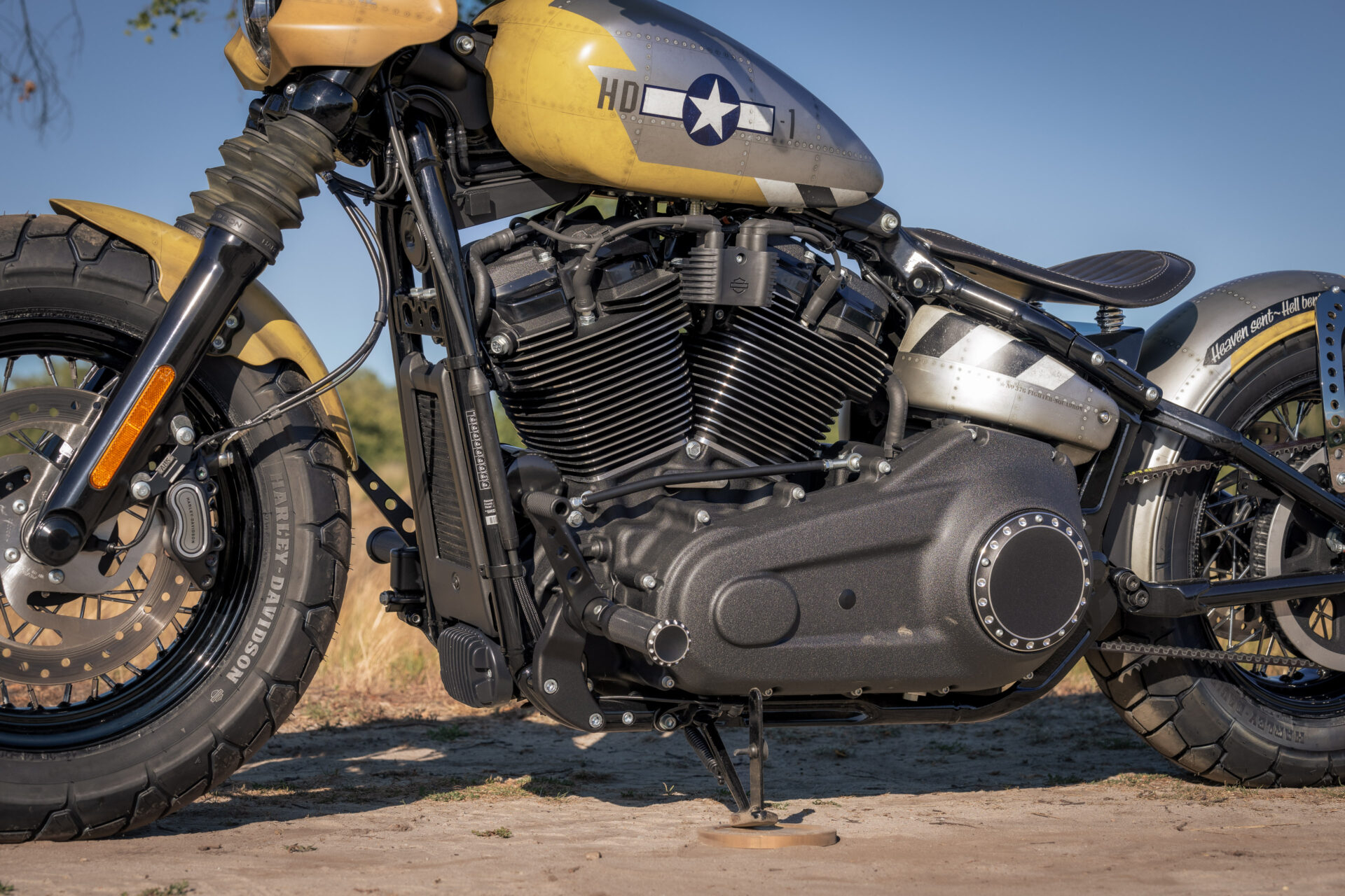 Harley-Davidson Street Bob "Mustang" by Thunderbike