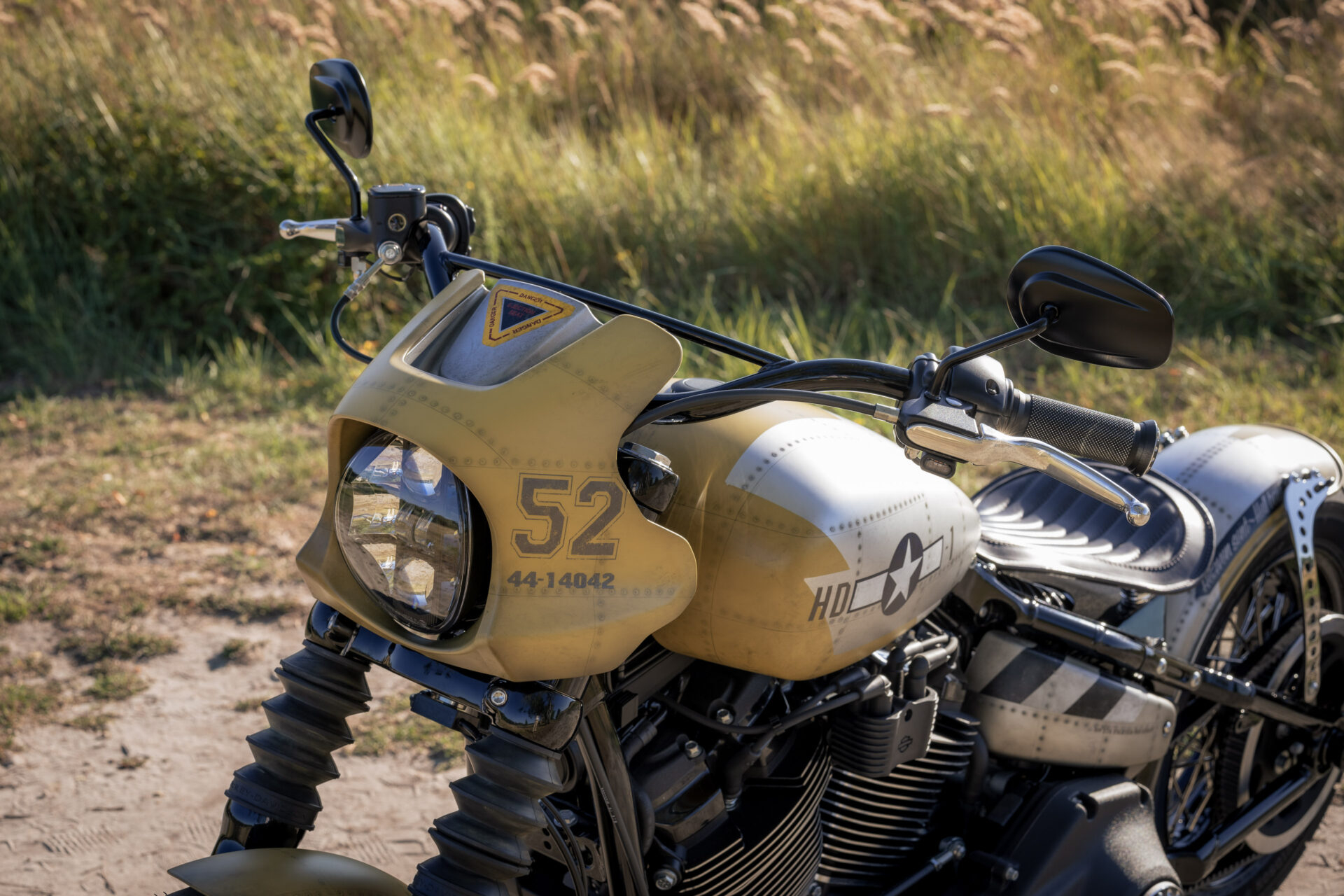 Harley-Davidson Street Bob "Mustang" by Thunderbike