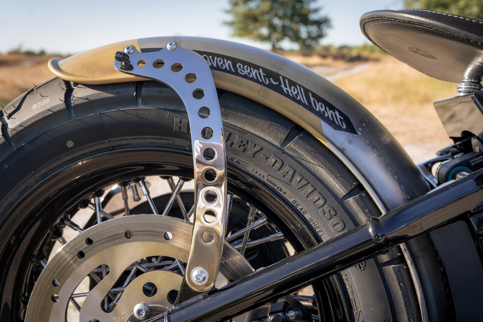 Harley-Davidson Street Bob "Mustang" by Thunderbike