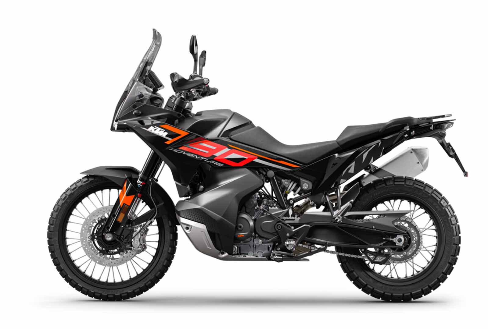 KTM 790 Adventure 2023: le foto