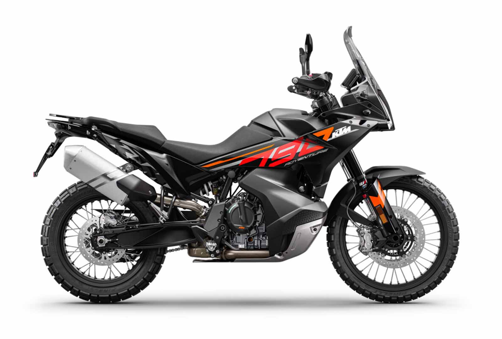 KTM 790 Adventure 2023: le foto