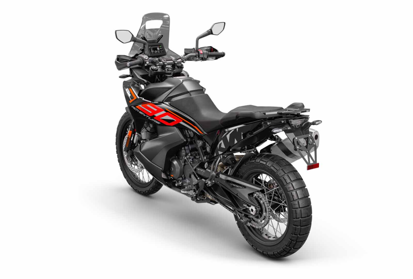 KTM 790 Adventure 2023: le foto