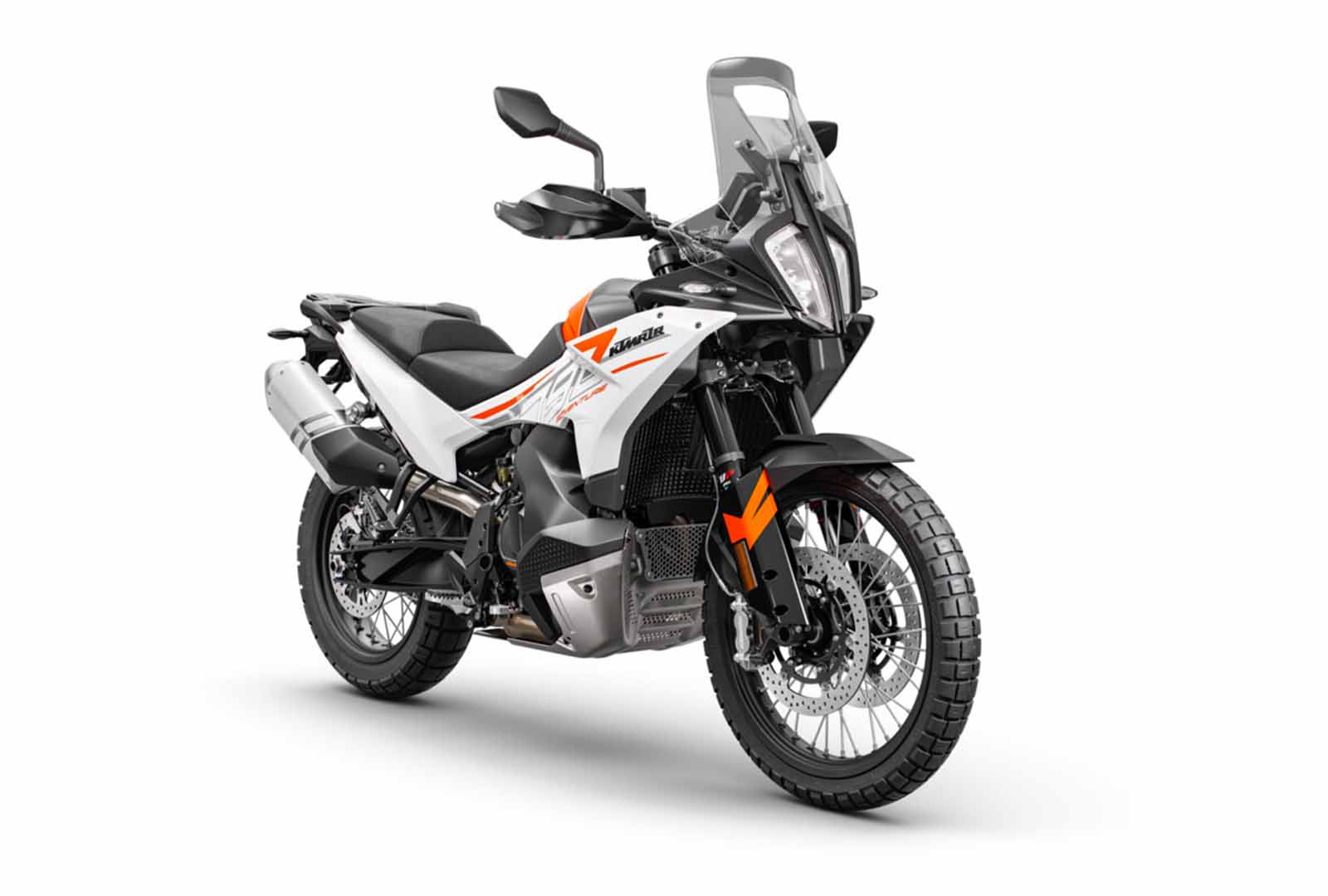 KTM 790 Adventure 2023: le foto