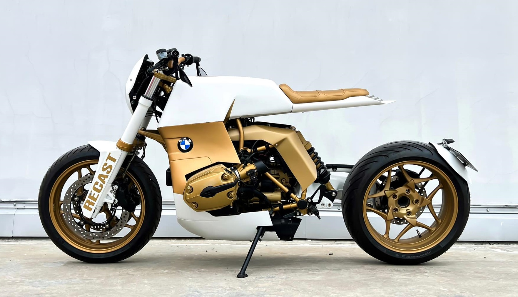 BMW R 1200 ST by Recast Moto