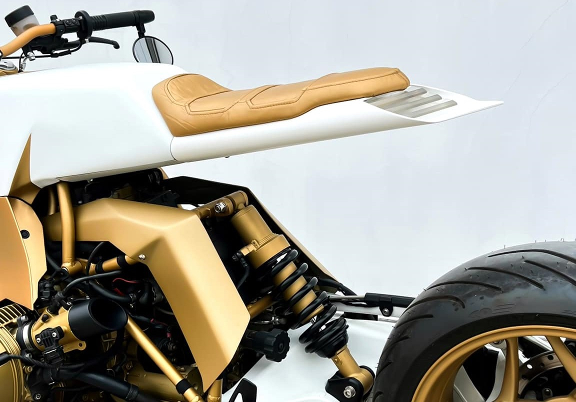 BMW R 1200 ST by Recast Moto