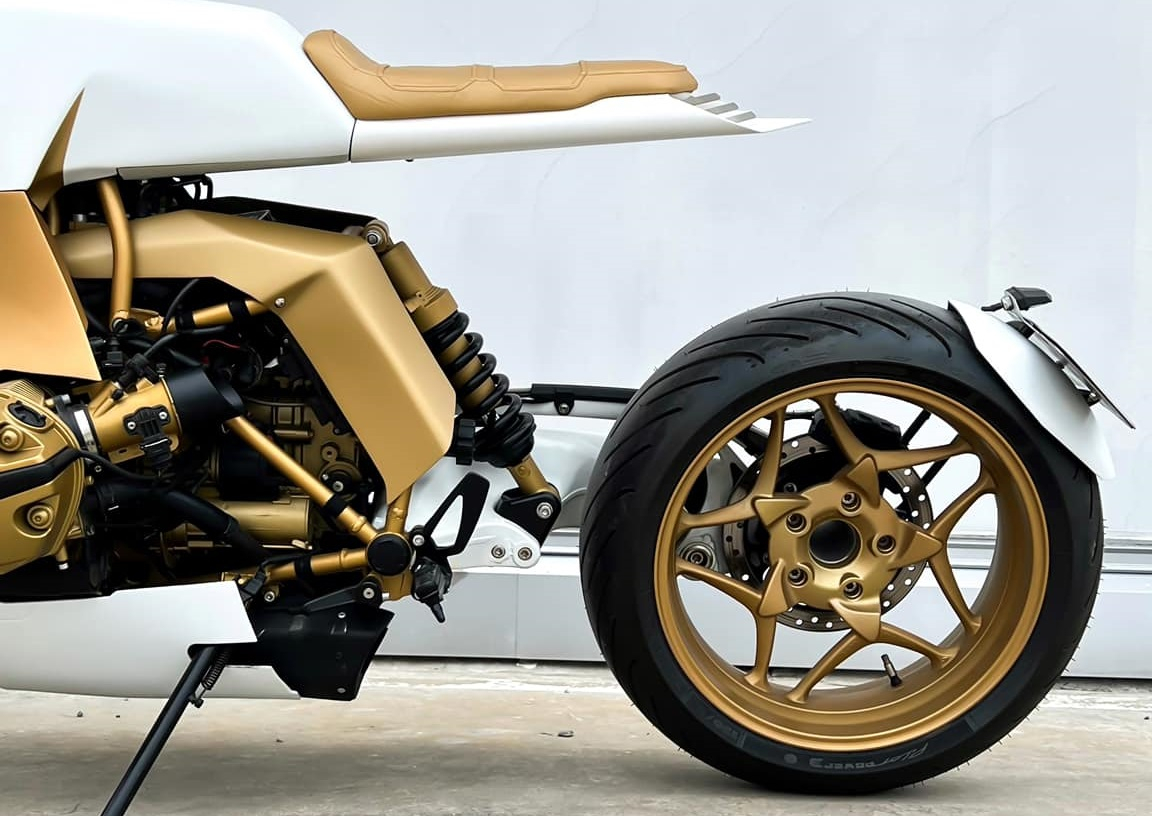 BMW R 1200 ST by Recast Moto