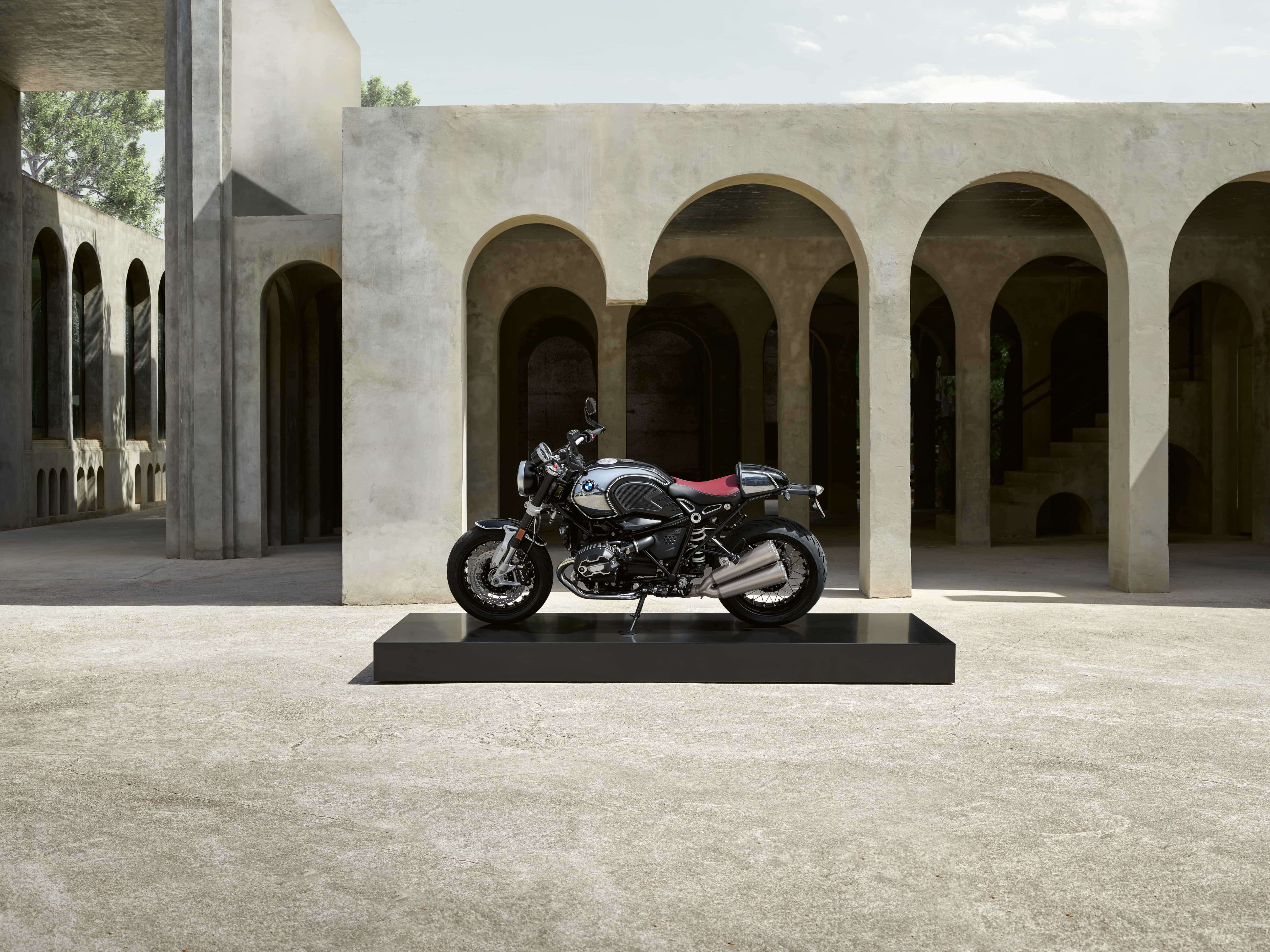BMW R nineT e R 18 100 Years