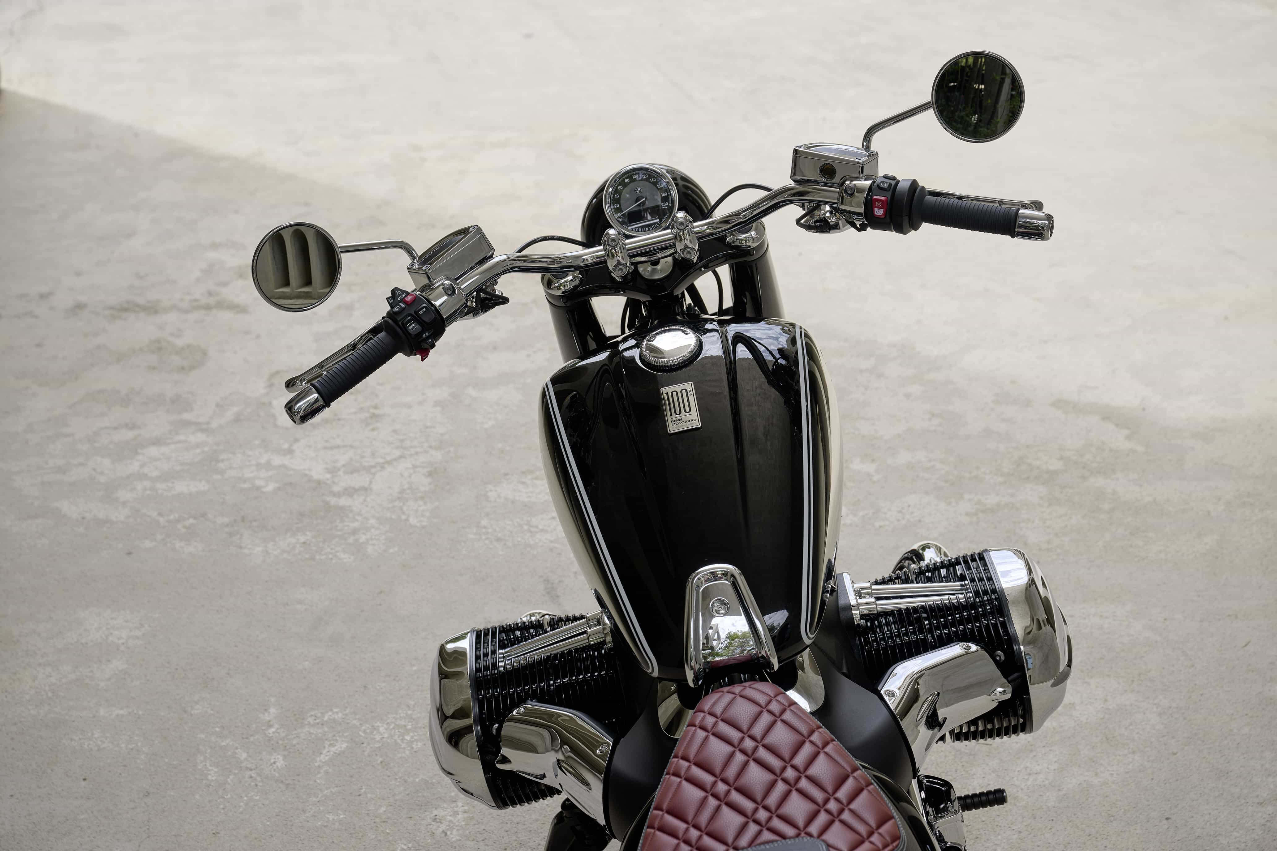 BMW R nineT e R 18 100 Years