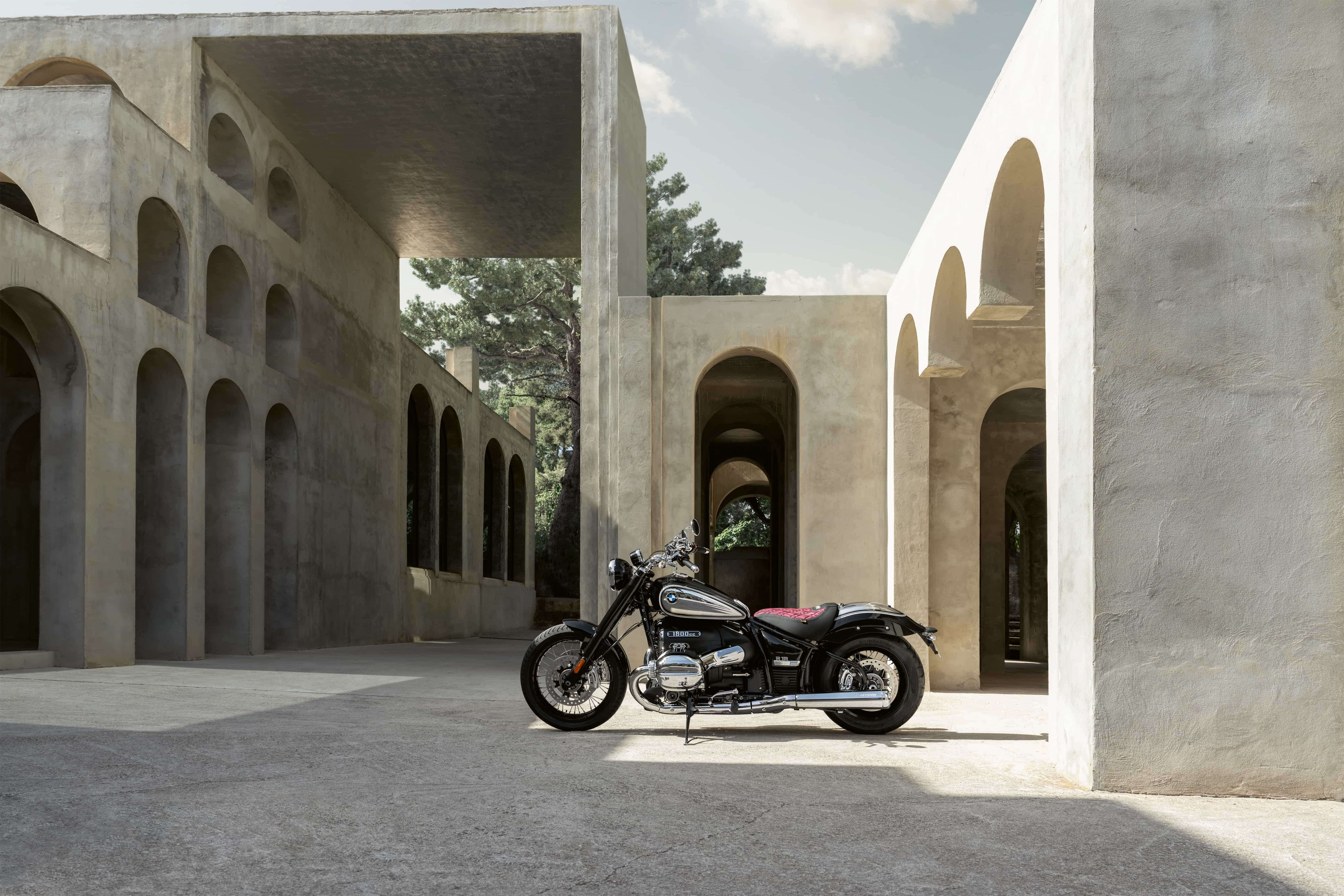 BMW R nineT e R 18 100 Years