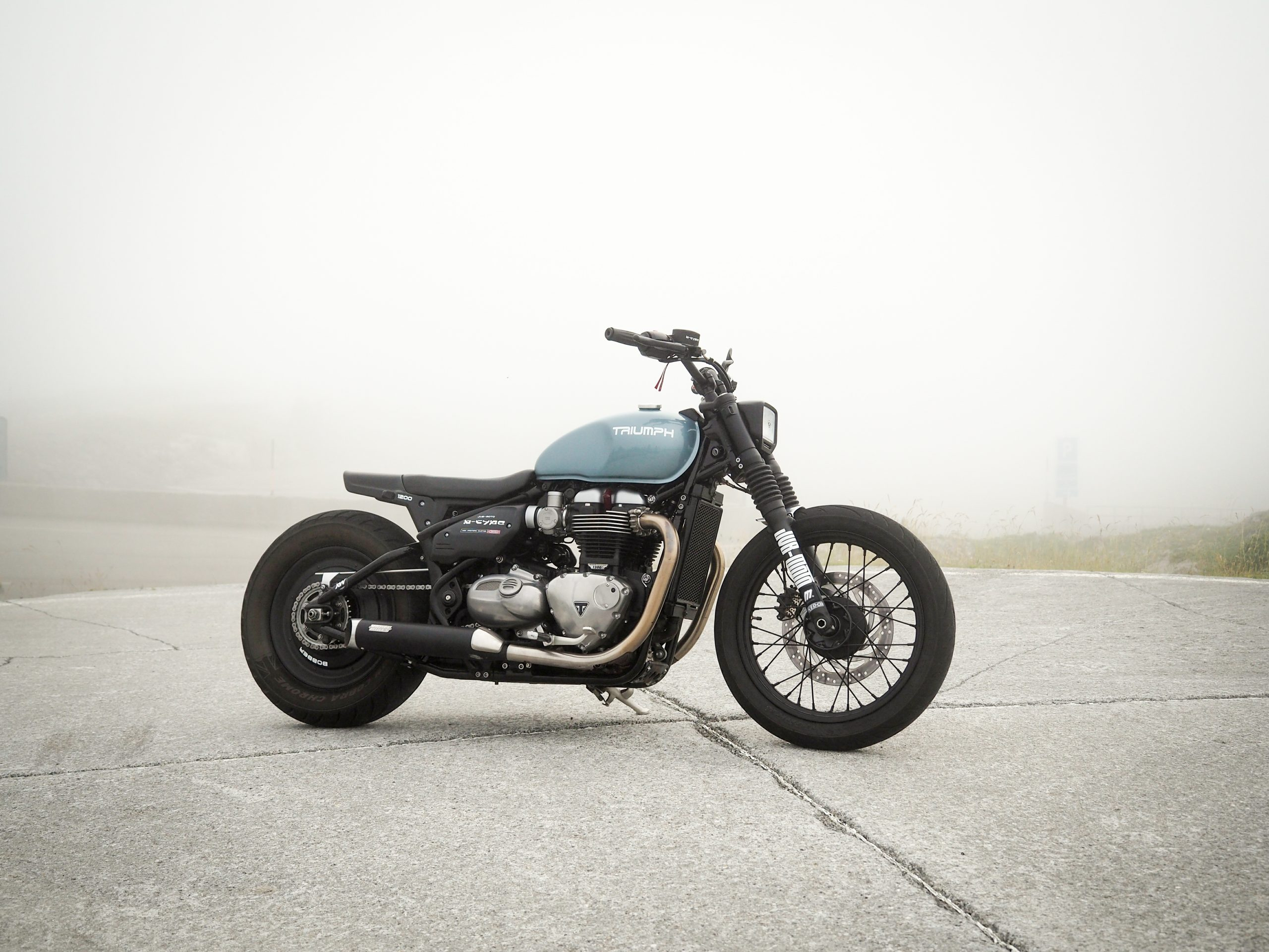 Triumph Bonneville Bobber "B-Type" by JvB