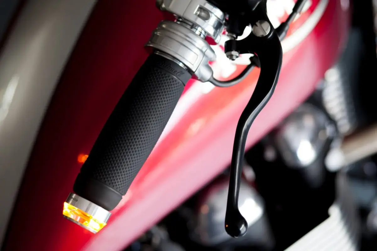 Triumph Bonneville "T100 Tracker" | Foundry Motorcycle