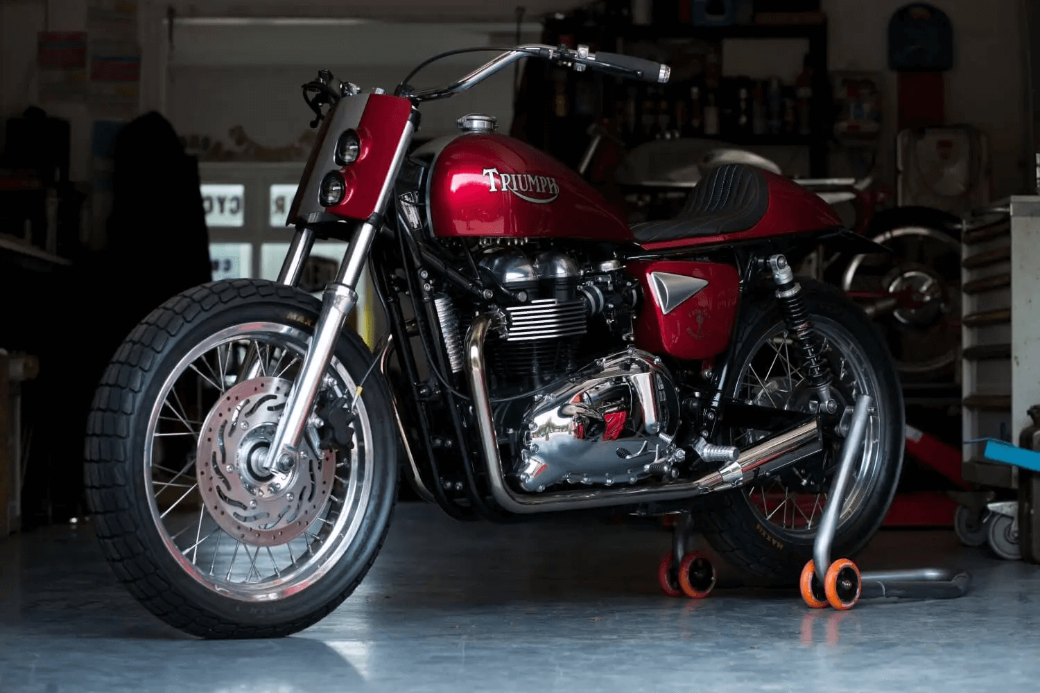 Triumph Bonneville "T100 Tracker" | Foundry Motorcycle