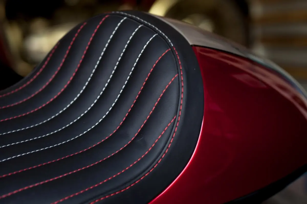 Triumph Bonneville "T100 Tracker" | Foundry Motorcycle