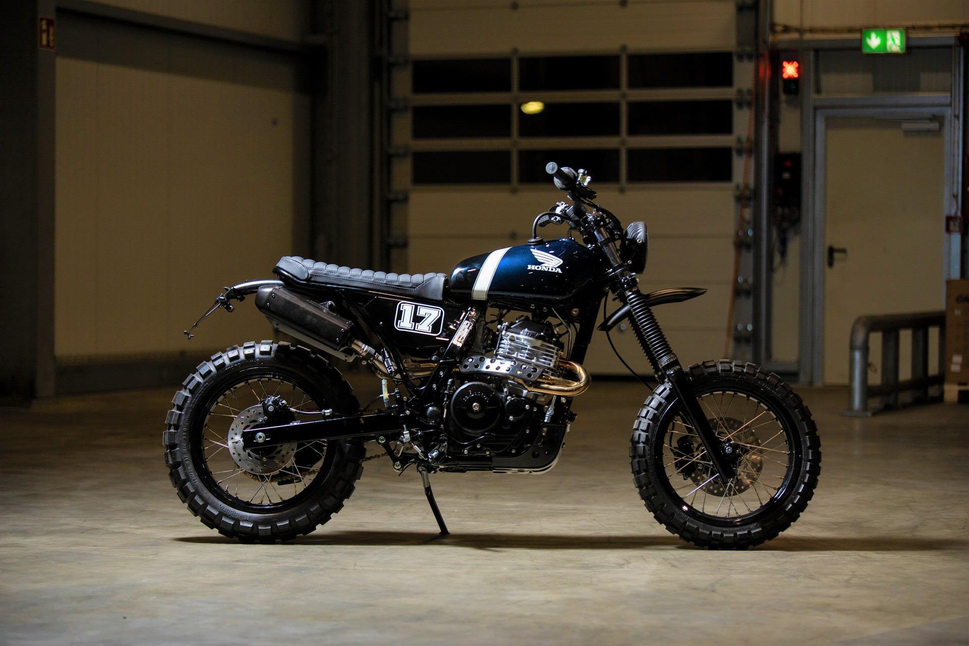Honda NX 650 Dominator by HB Custom