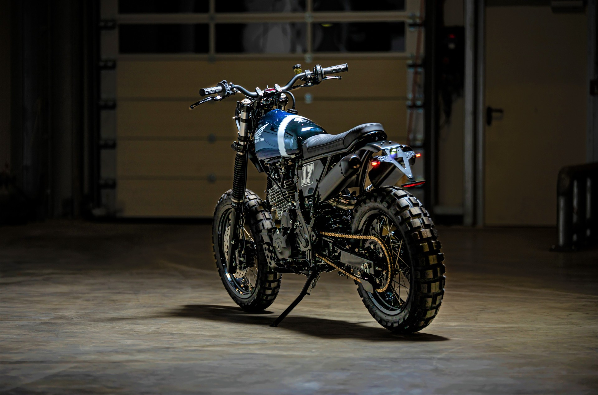 Honda NX 650 Dominator by HB Custom