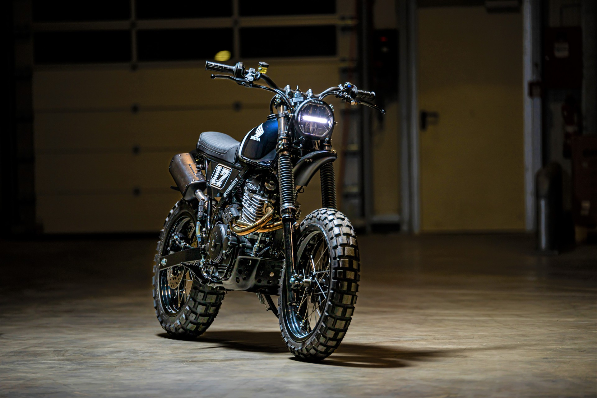 Honda NX 650 Dominator by HB Custom