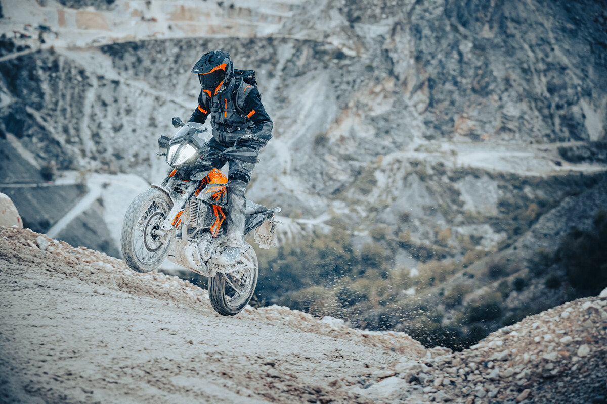 ktm-390-adventure-2023