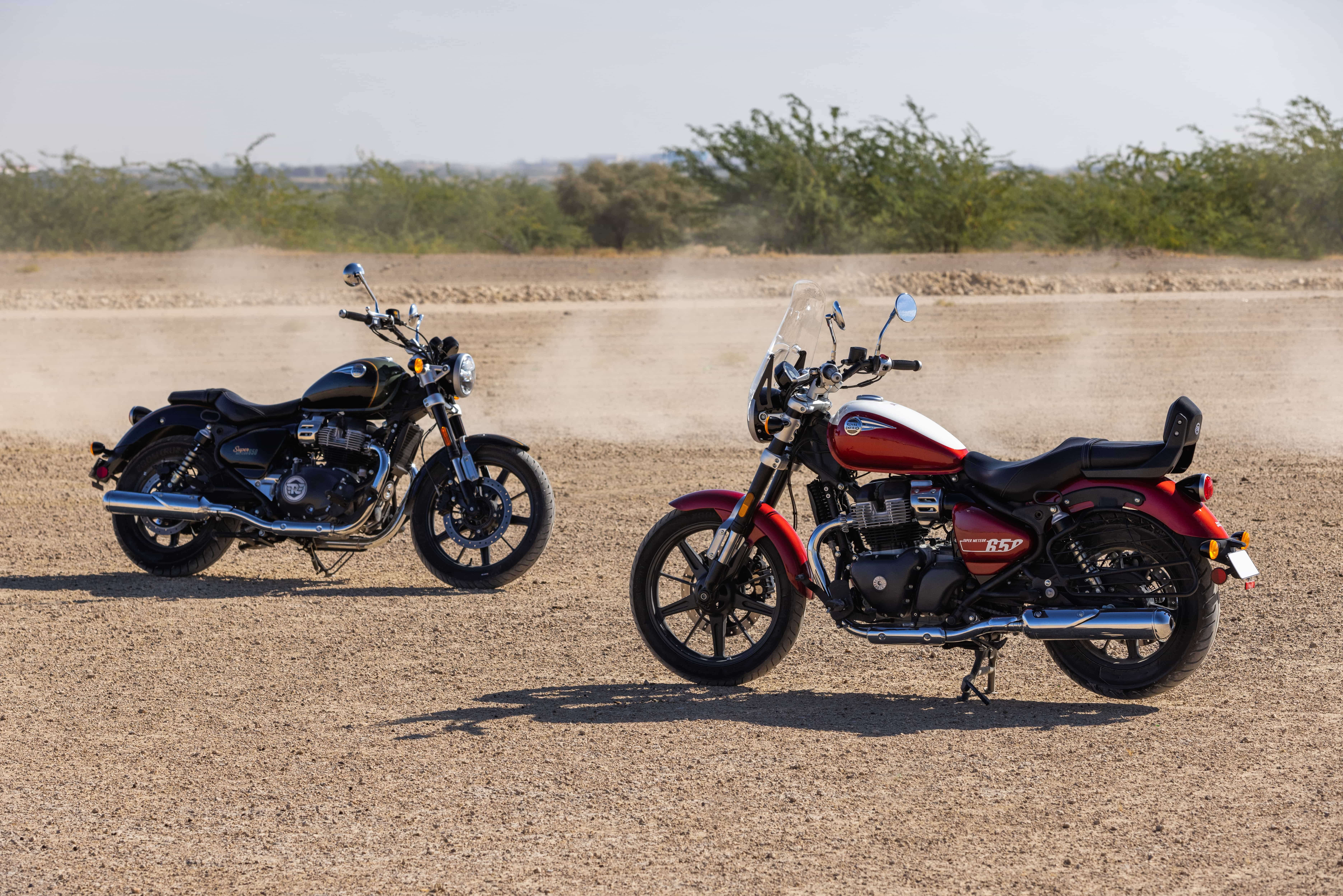 royal-enfield-super-meteor-650-4