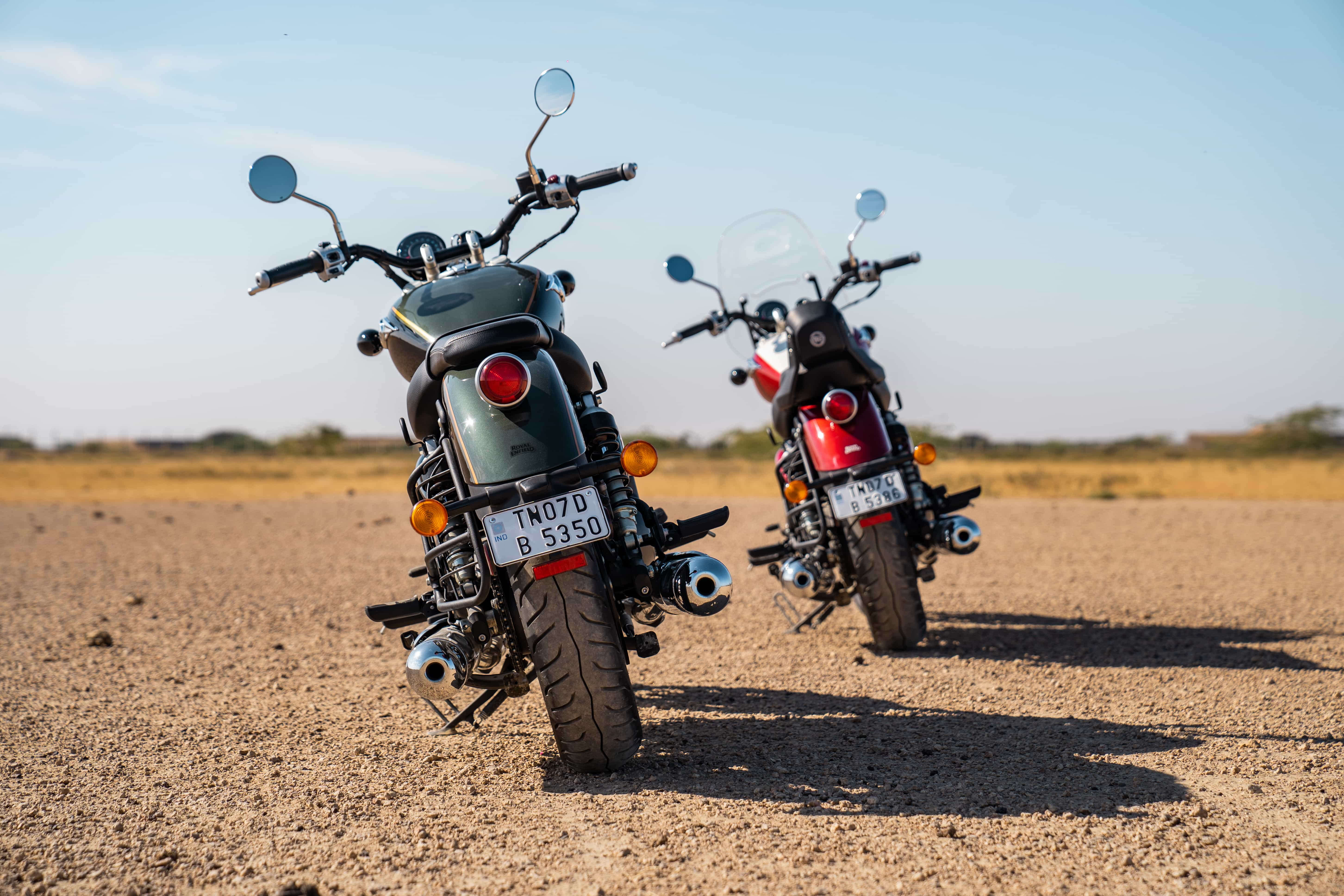 Royal Enfield Super Meteor 650: foto