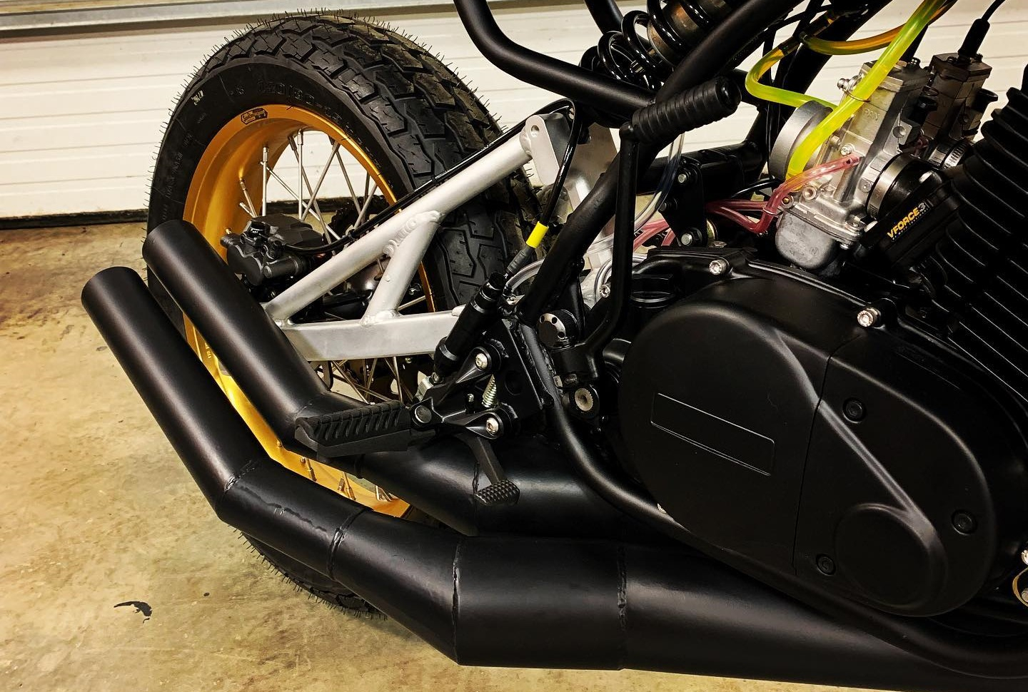 Yamaha RD400 '427 Street Tracker' by Smyth Innovations