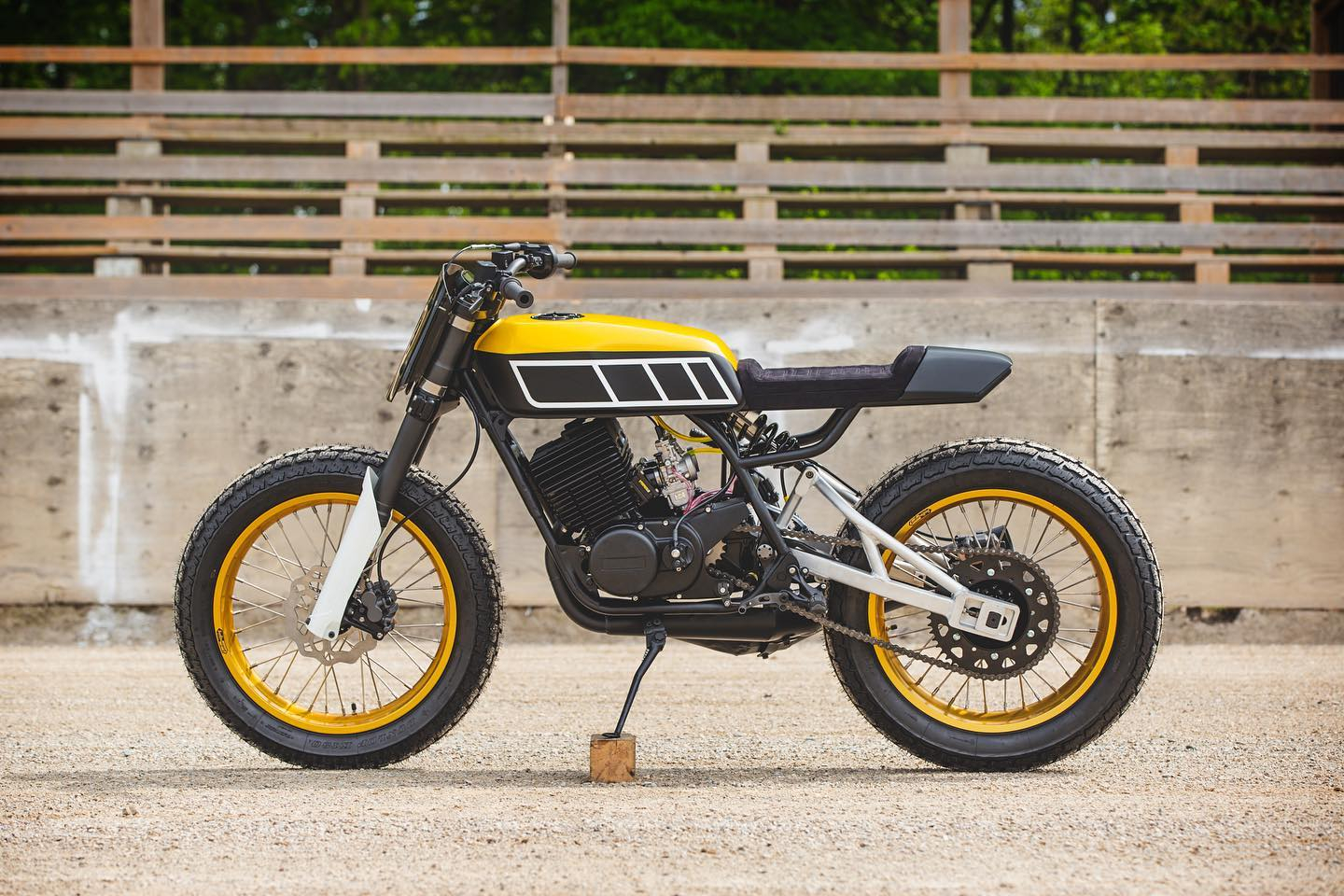 Yamaha RD400 '427 Street Tracker' by Smyth Innovations