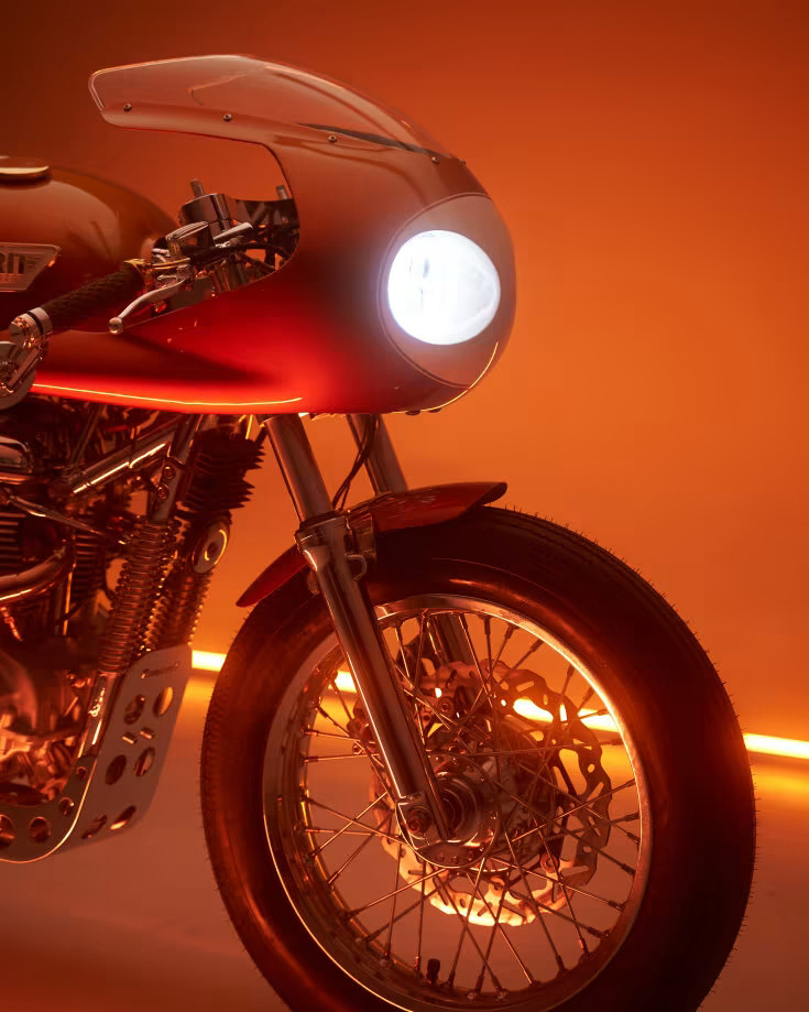 Triumph Thruxton 900 "Helios" by Tamarit