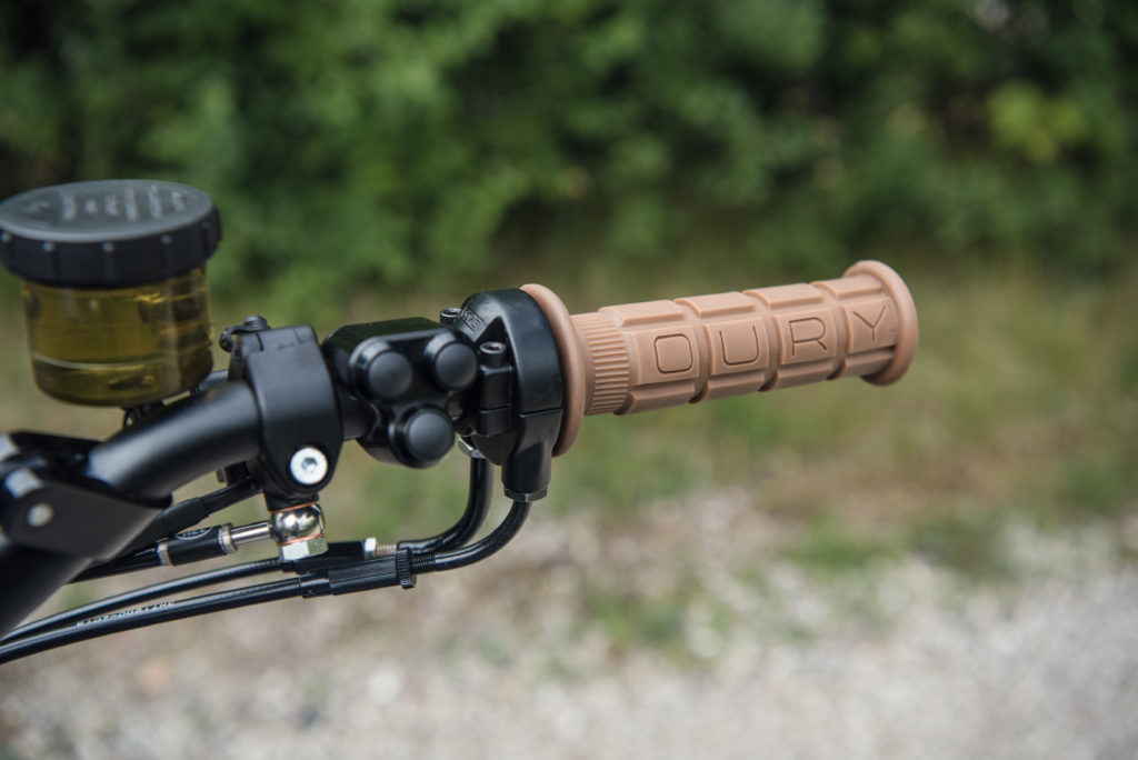 Yamaha SR400 “15 Shades of Grey” by Analog Motorcycles