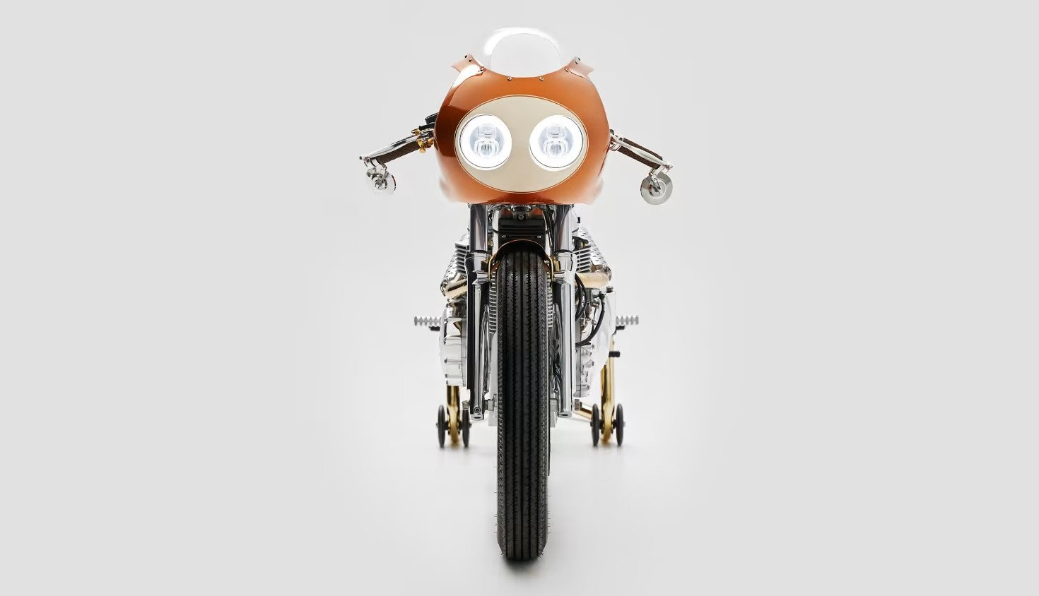 Triumph Thruxton 900 "Helios" by Tamarit