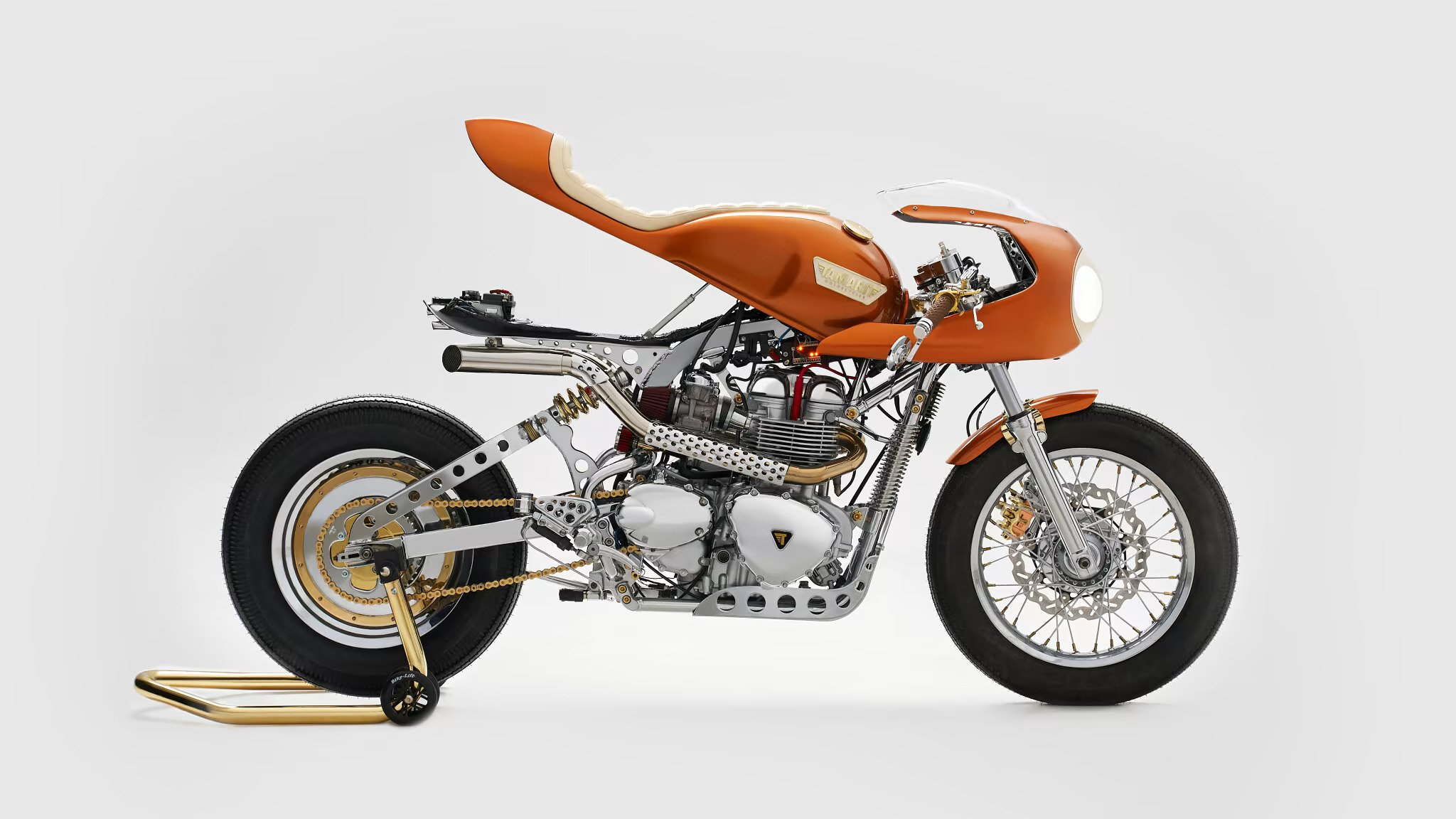 Triumph Thruxton 900 "Helios" by Tamarit