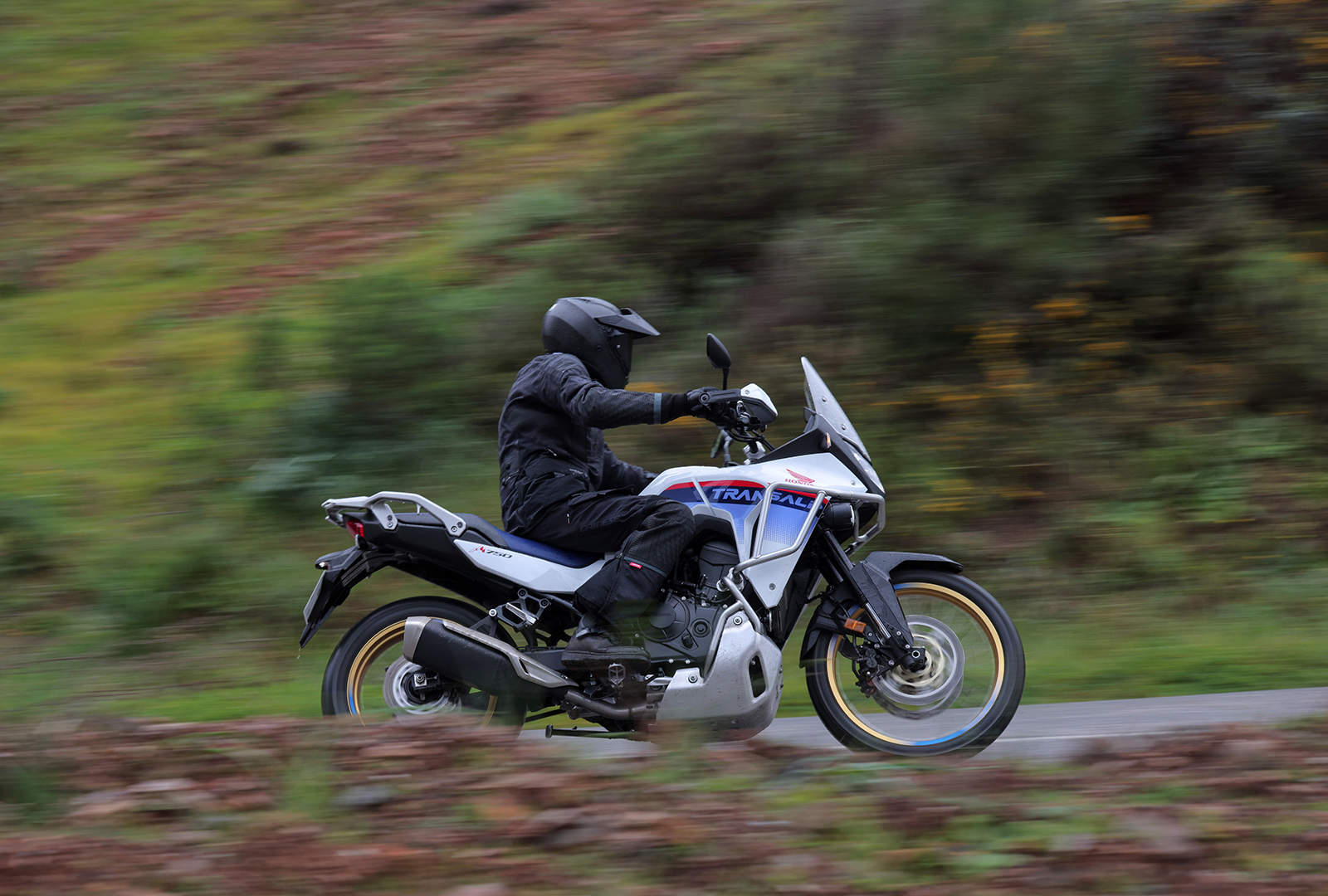 Honda XL750 Transalp, le foto della prova
