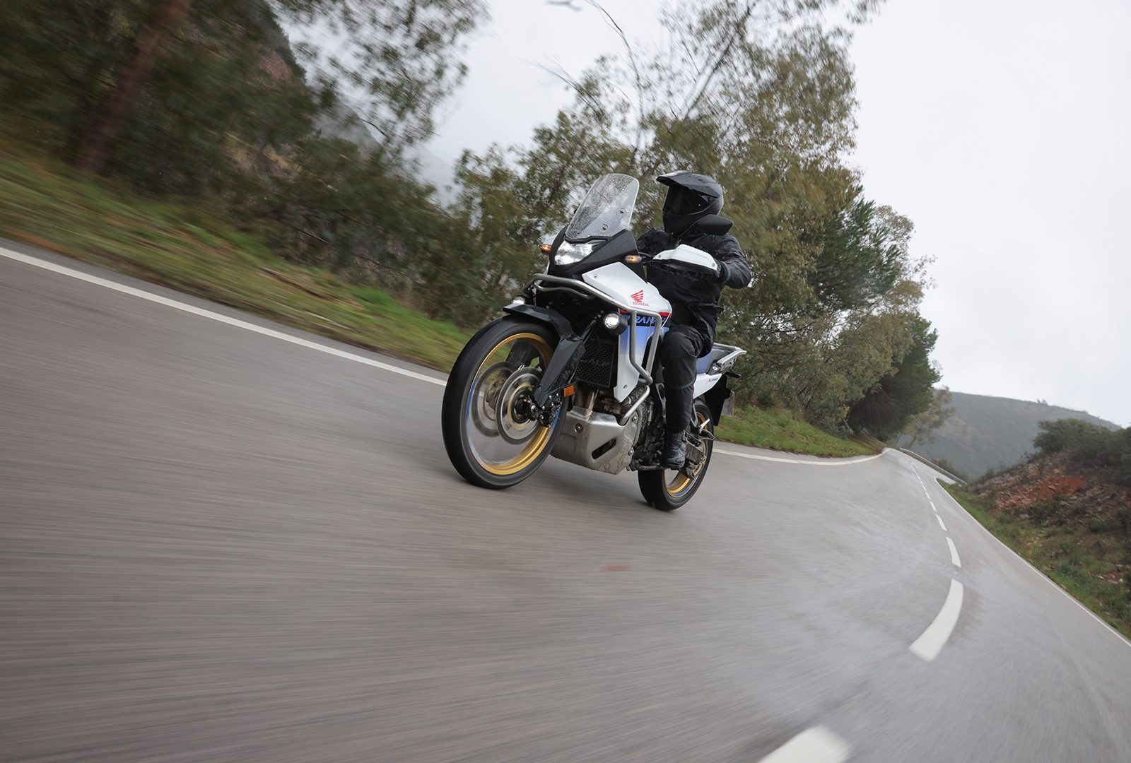 Honda XL750 Transalp, le foto della prova