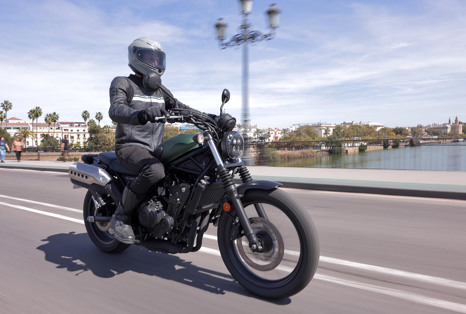 Honda CL500, le foto della prova