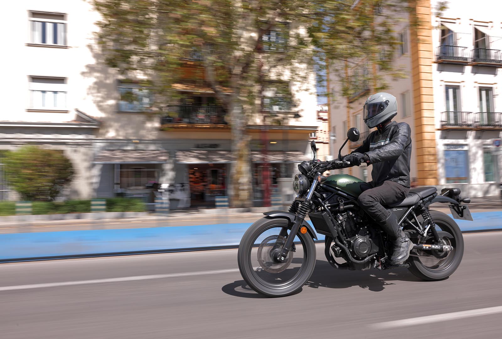 Honda CL500, le foto della prova