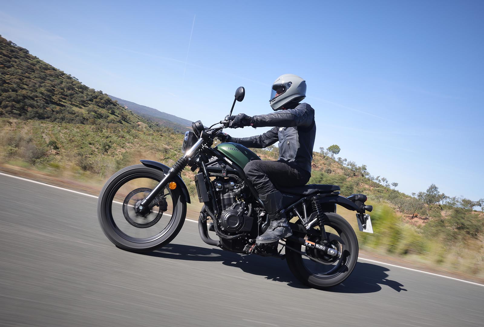 Honda CL500, le foto della prova