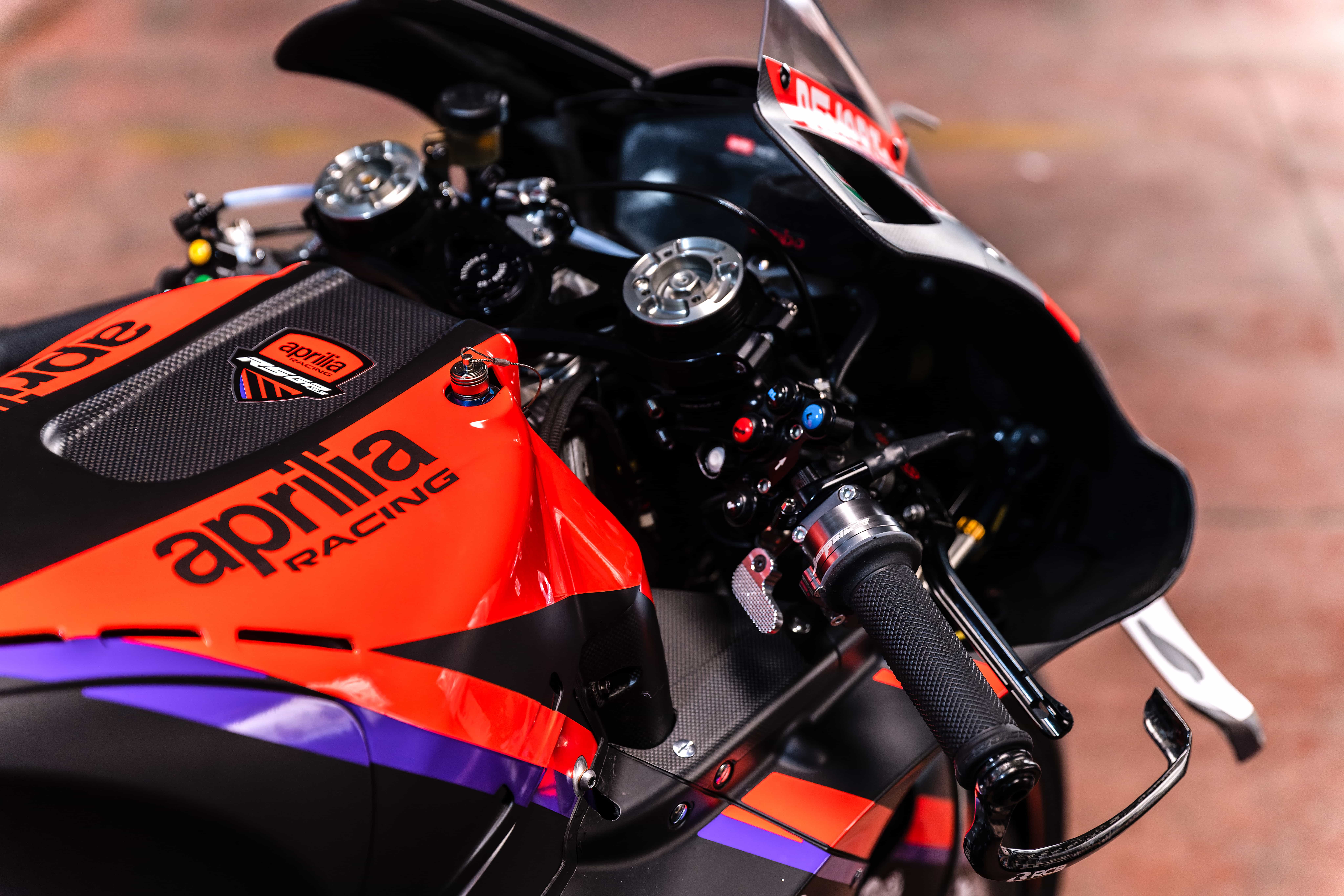 Aprilia Team Racing MotoGP 2023: le foto