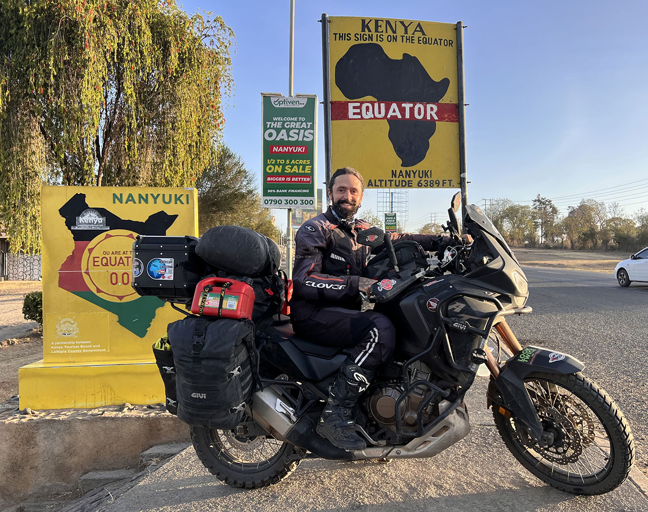 Fabryrock, da Capo Nord a Cape Town con l'Africa Twin: le foto