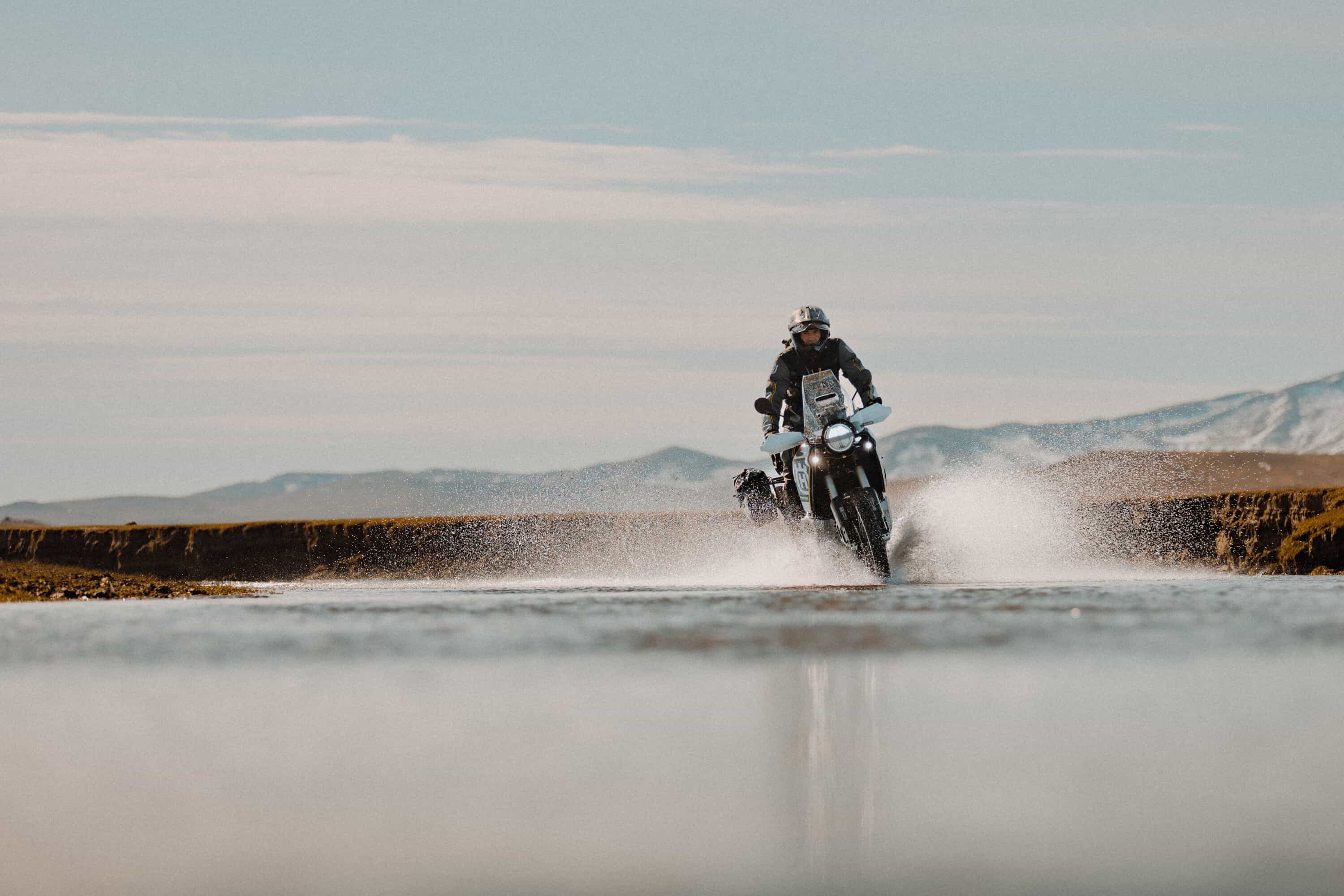 Husqvarna Norden 901 Expedition: foto