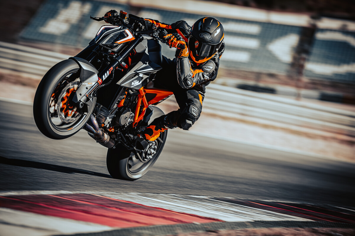 ktm-1290-super-duke-rr-2023