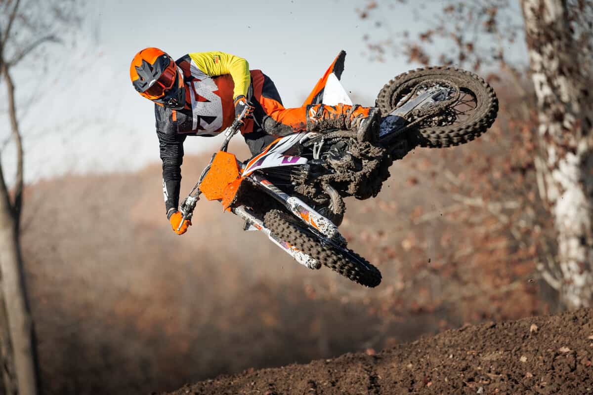 KTM nuova gamma Motocross 2024: foto