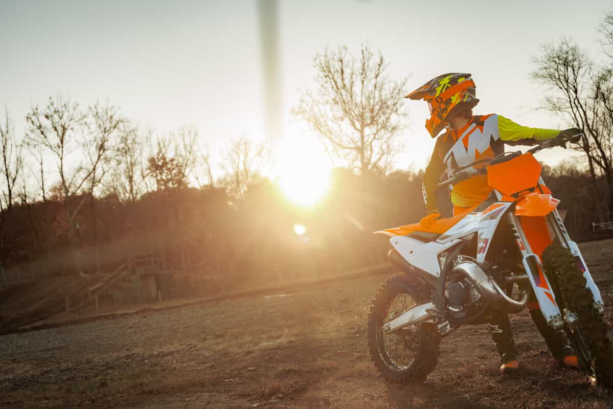 KTM nuova gamma Motocross 2024: foto