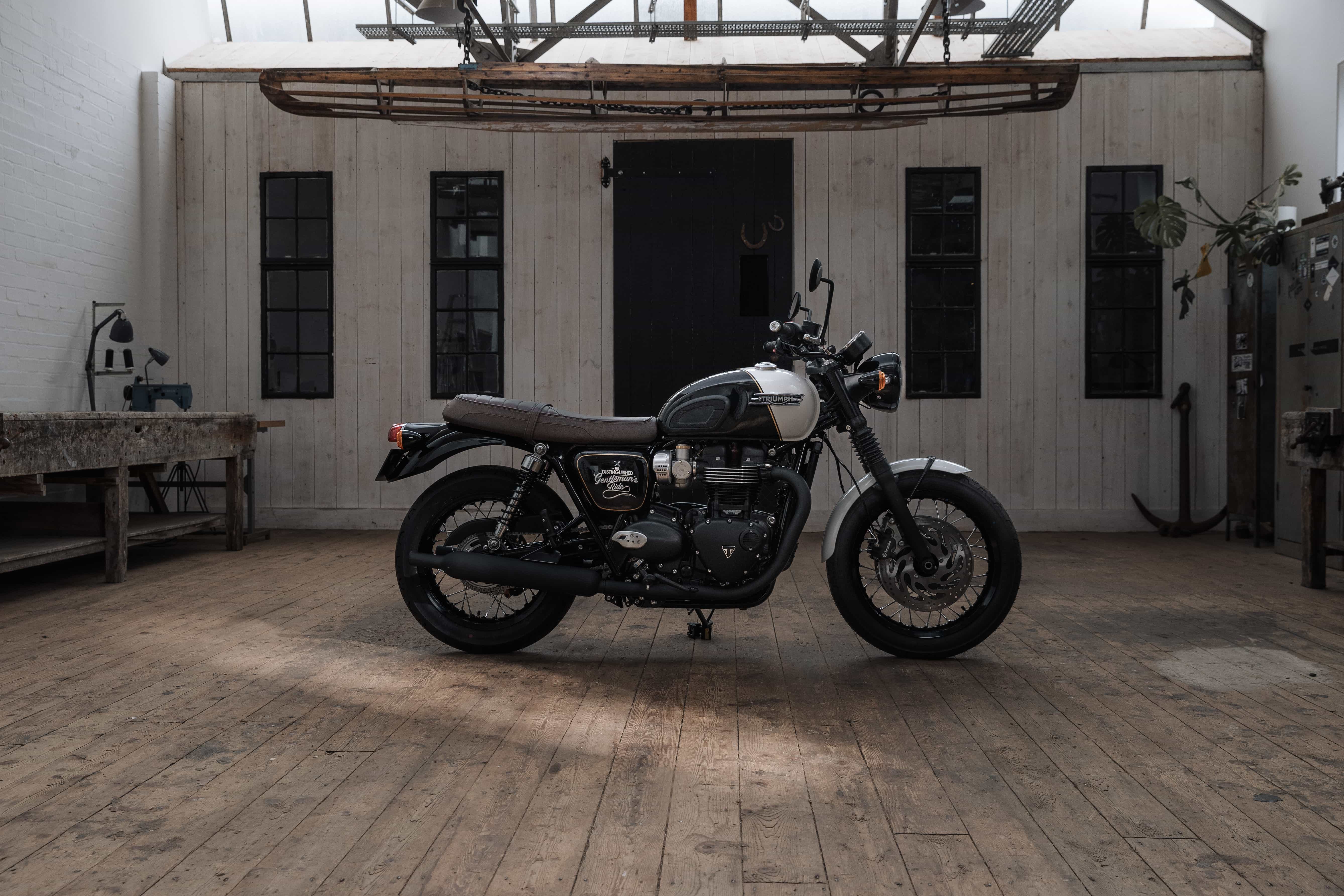 triumph-bonneville-t120-dgr-limited-edition