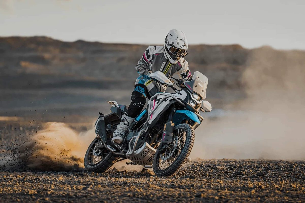 CFMoto 1000 MT X, nuova adventure tre cilindri in arrivo per EICMA 2025