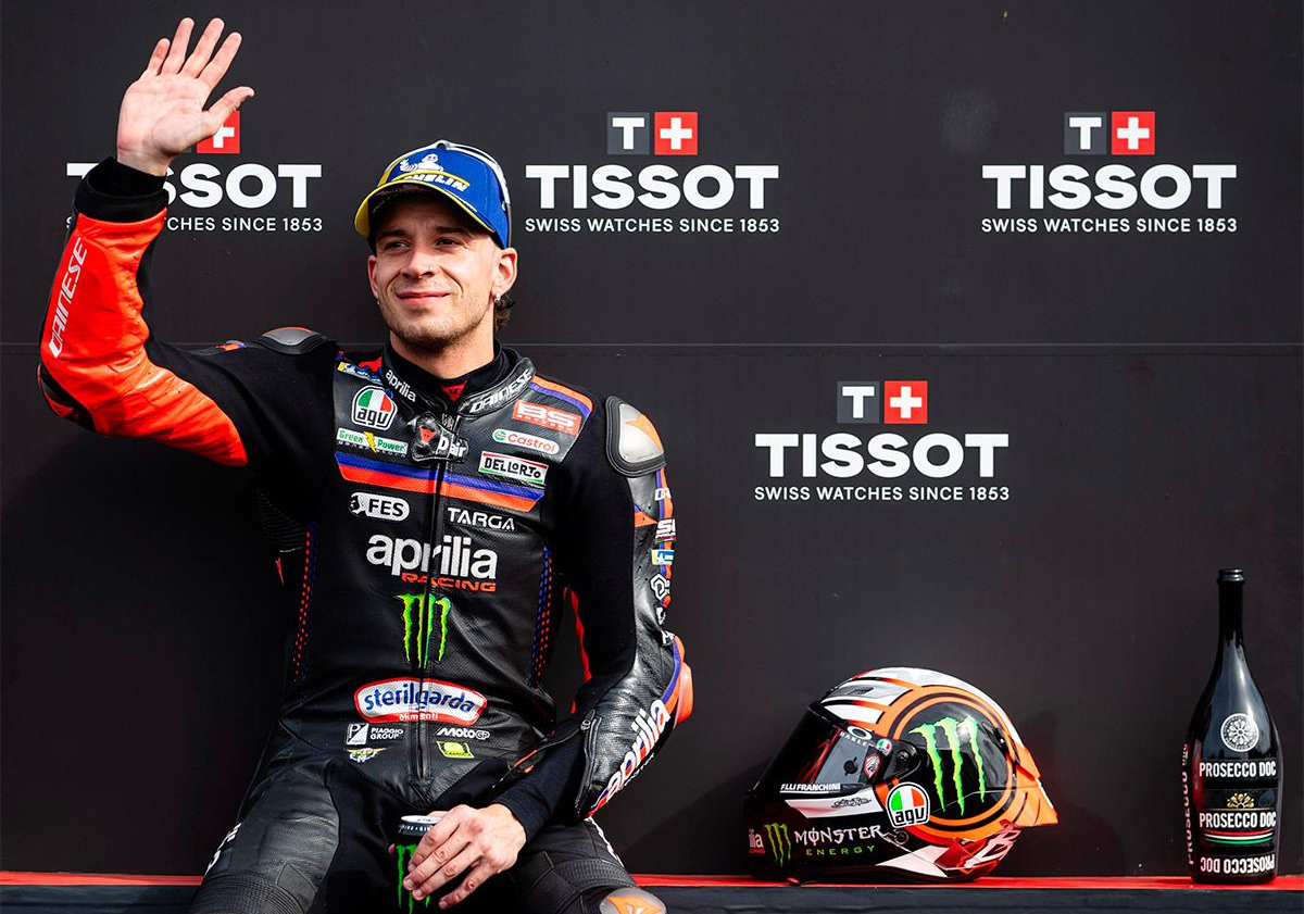 Marco Bezzecchi in sella alla sua Aprilia dopo due operazioni, conquista il terzo posto a Silverstone