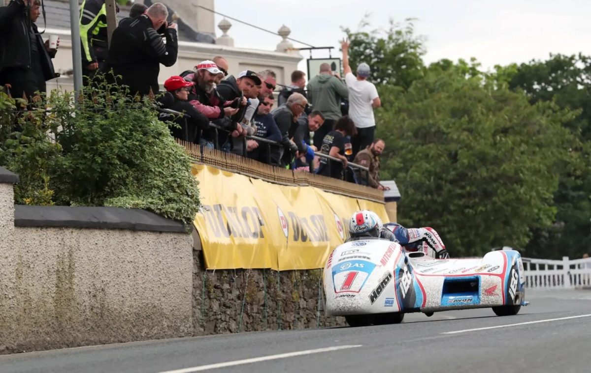 Sidecar al Tourist Trophy 2027 con modifiche per la sicurezza e regole più severe