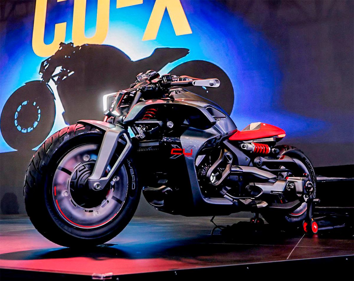 Voge CU-X Hybrid: una cruiser ibrida che guarda al futuro delle due ruote